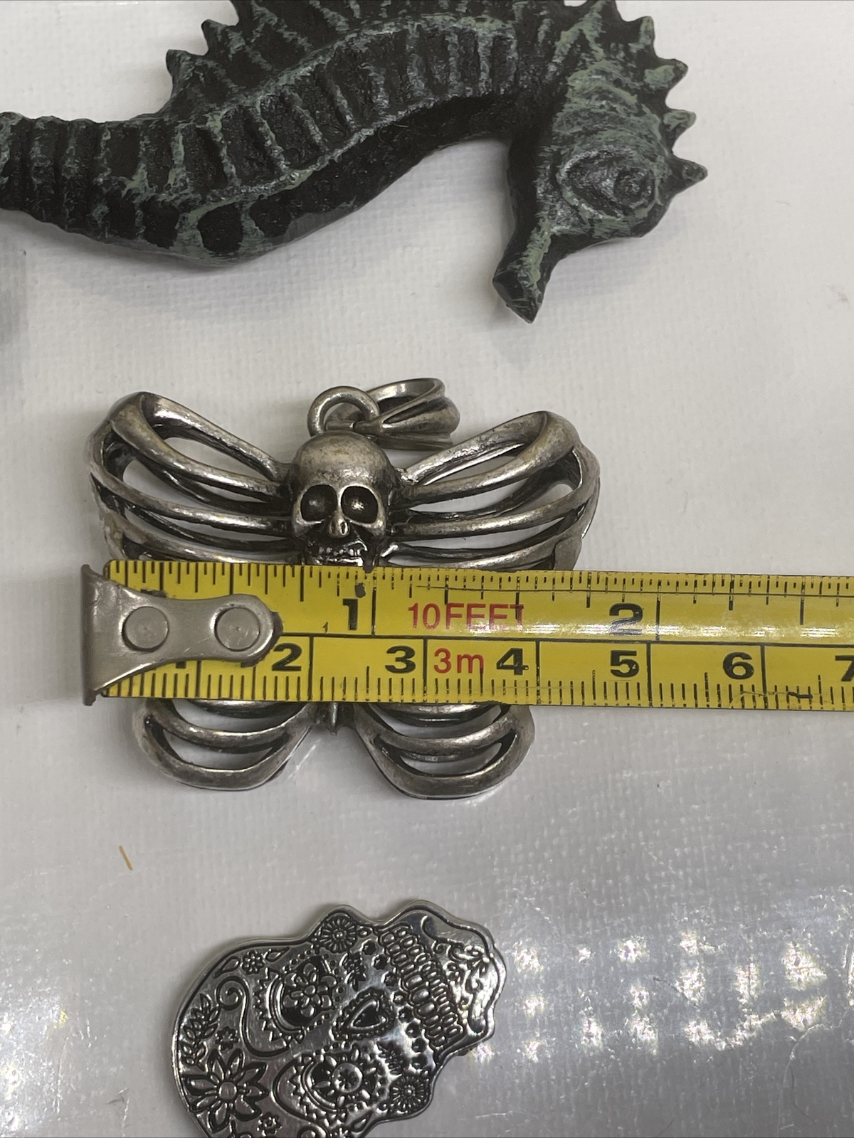 Lot of Metal Decorative Jewelry Assorted Items Seahorse Butterfly Photo H. 6 Pcs