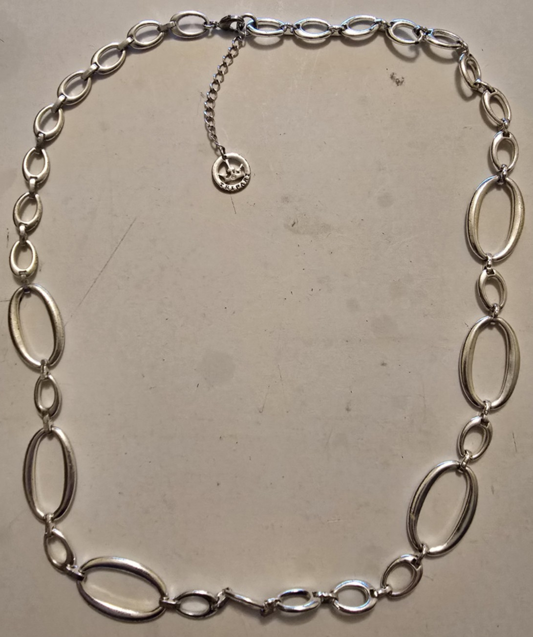 Trifari Necklace Cast Metal Silvertone Oval Link Chain Space Age 23.5″-26″