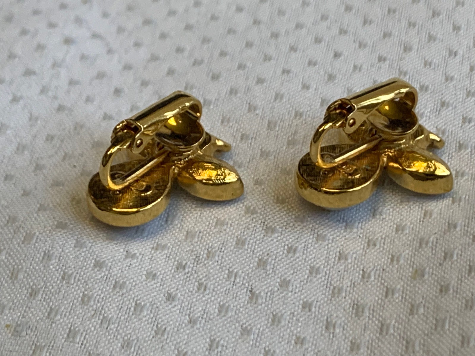 Vtg Clip-On Earring Lot Monet Sarah Coventry Avon Golden Faux Pearl / Gemstones