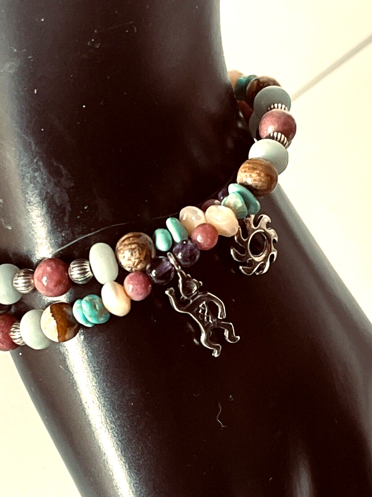 Vtg South Western Genuine Stone Bead Bracelet 6 Sterling Silver Indian Charms