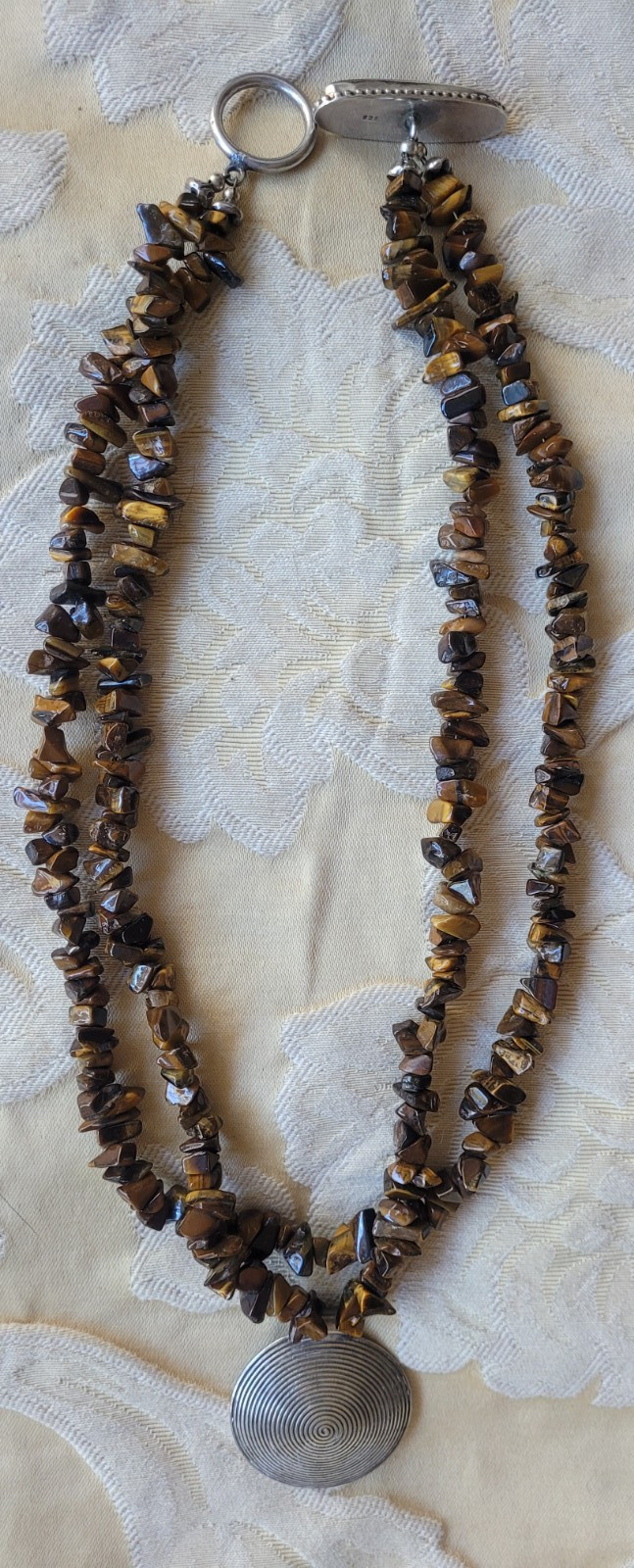 VINTAGE STERLING SILVER 925 PENDANT AND TIGER EYE 18″ DOUBLE STRAND NECKLACE