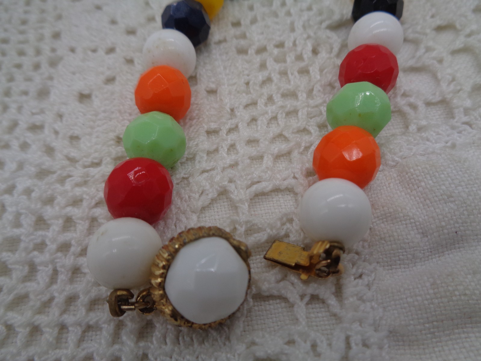 Vintage MULTICOLOR Fire Polished CZECH GLASS Faceted Opaque BEAD NECKLACE