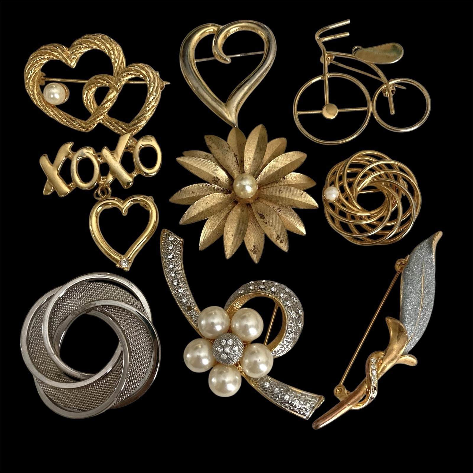 Vintage / Now Brooch Lot of 10 AAI Hearts Flowers Rhinestones Gold & Silver Tone