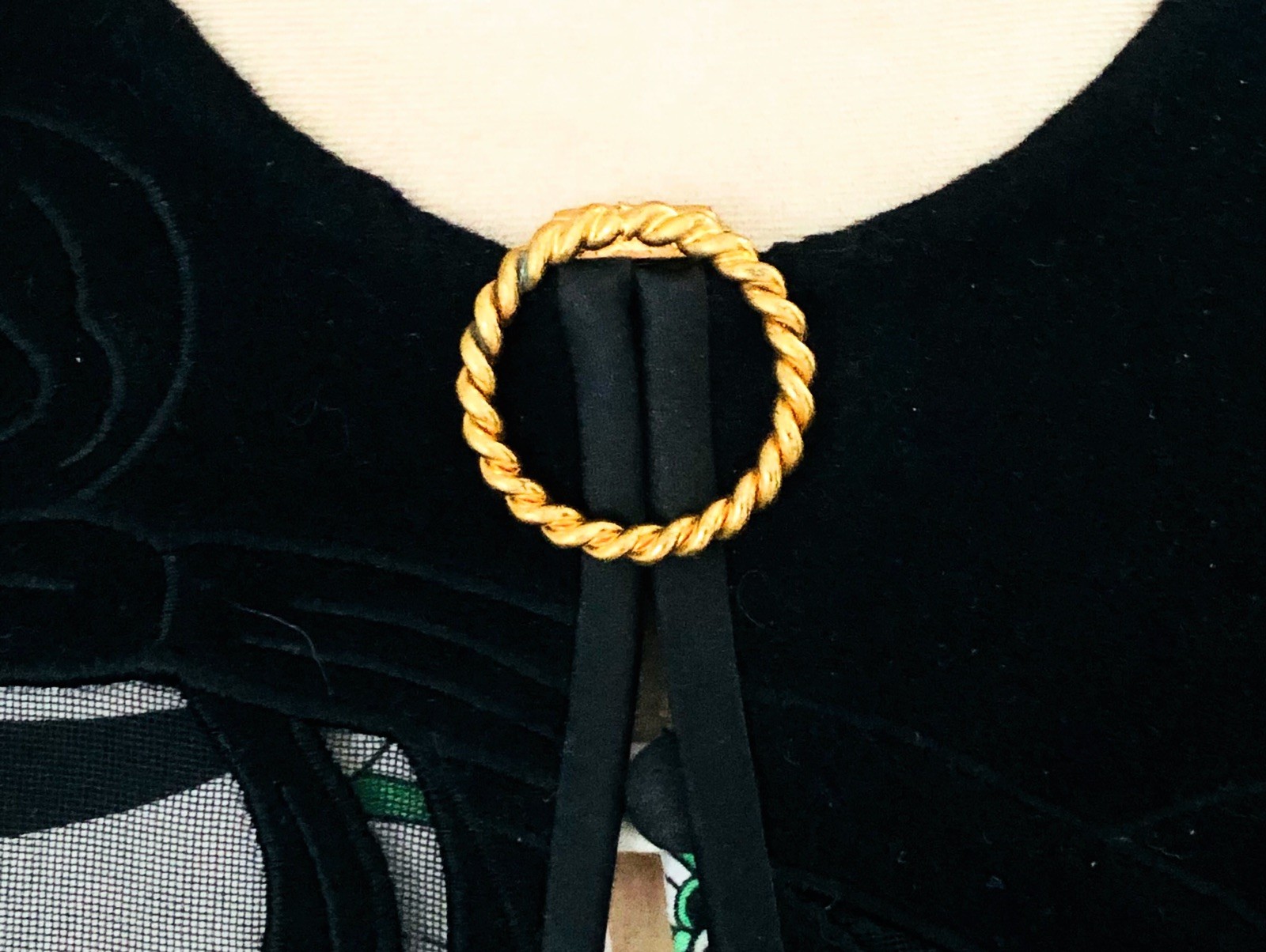 Twisted Circle Scarf Dress Clip Marked Western Germany Vintage Jewelry Gift