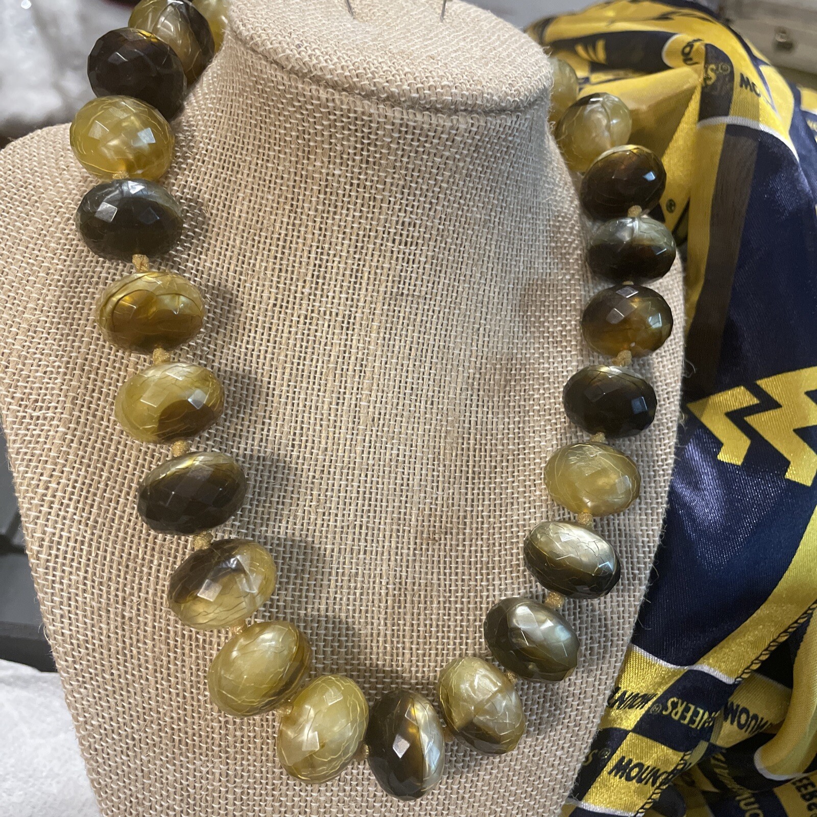Hand Knotted Faceted Tiger Eye Beaded Necklace Lobster Closure Gold Tone Vintage