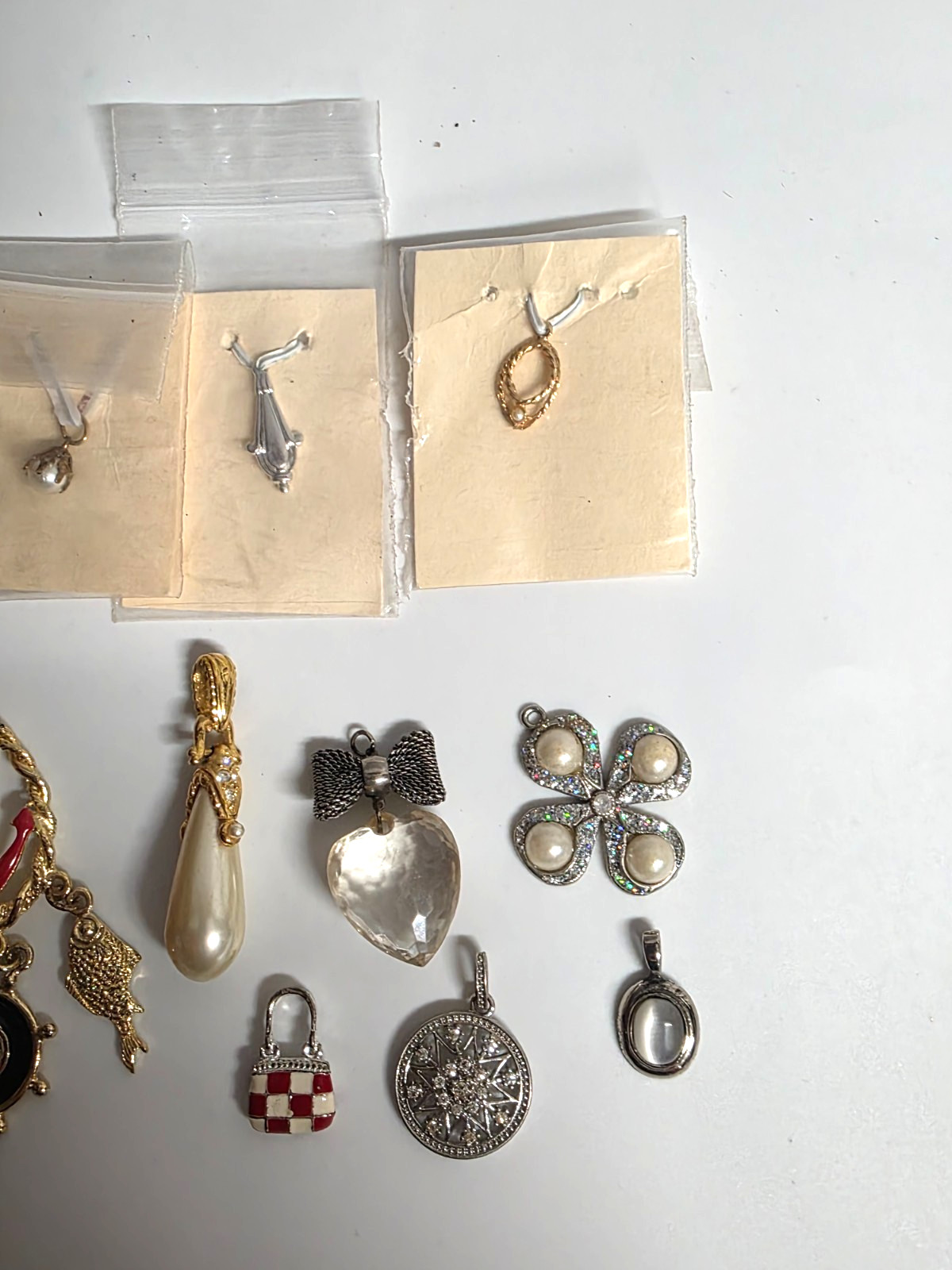 Lot of 12 Vintage Mixed Metal Necklace Charms – Pre‑Owned Collectibles