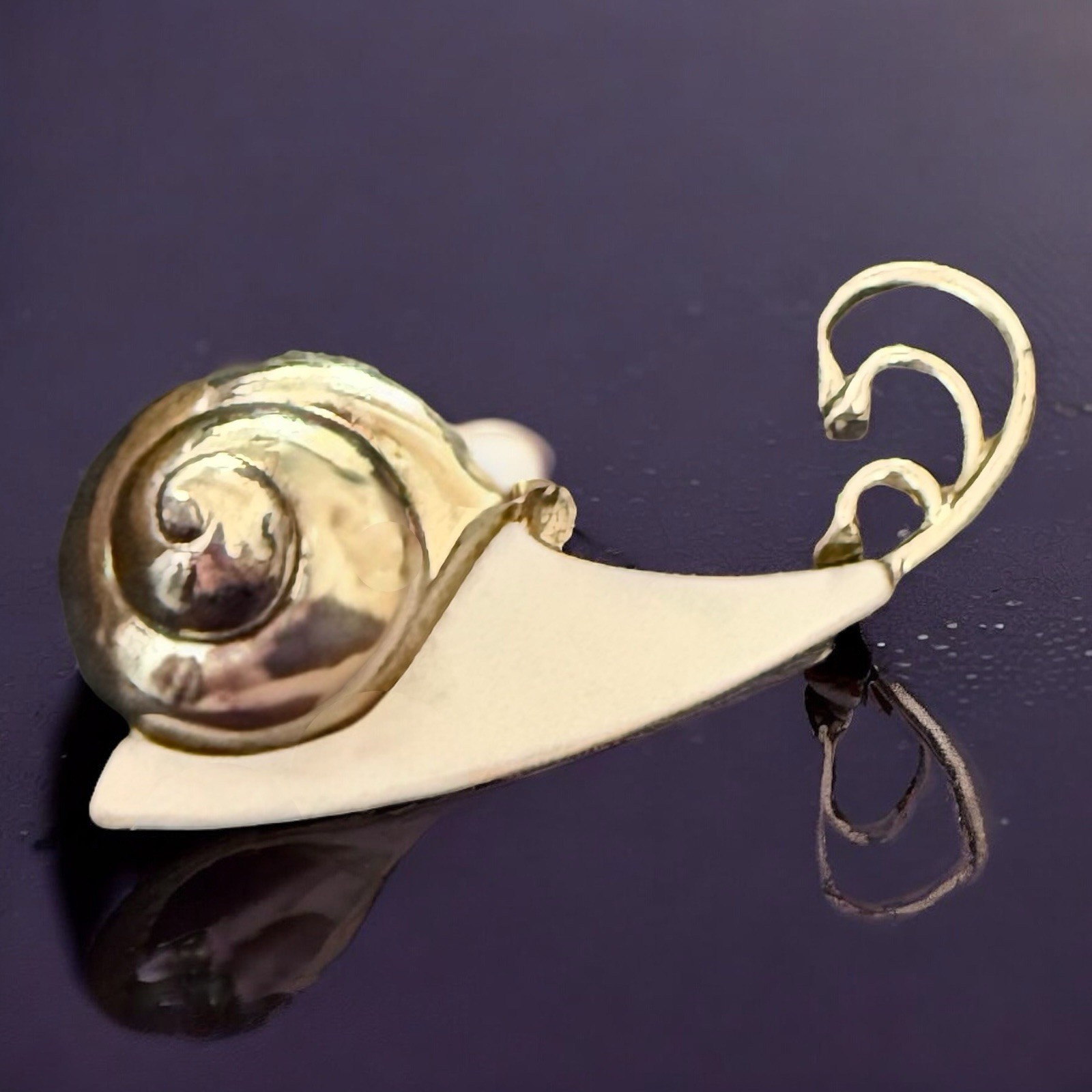 Snail Brooch Gold Tone Abstract Modernist Figural Shell Coastal Chic Vintage Pi