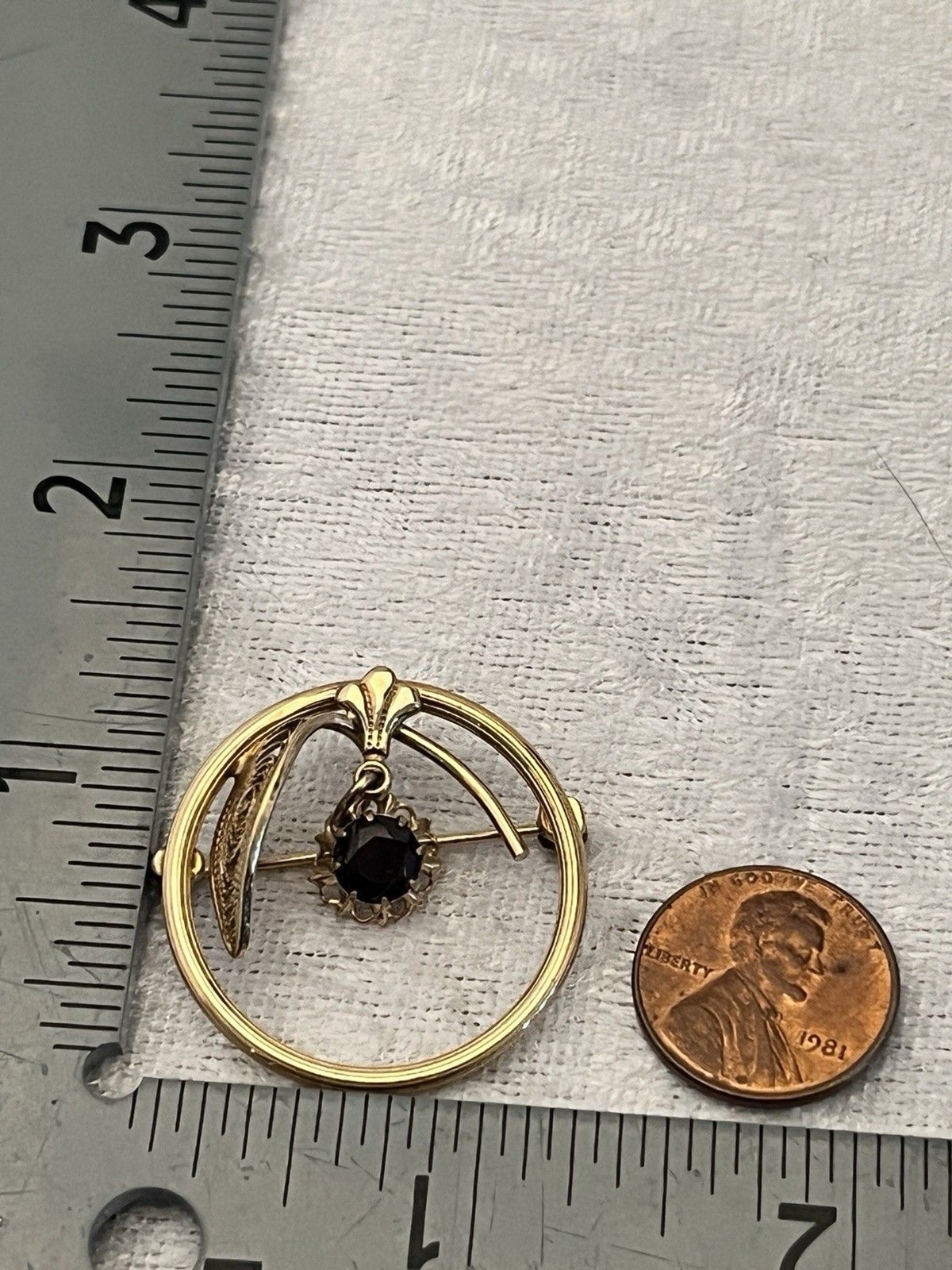 Vintage 1940s Garnet Drop Circle Brooch 14K Gold Overlay Pin – 7S
