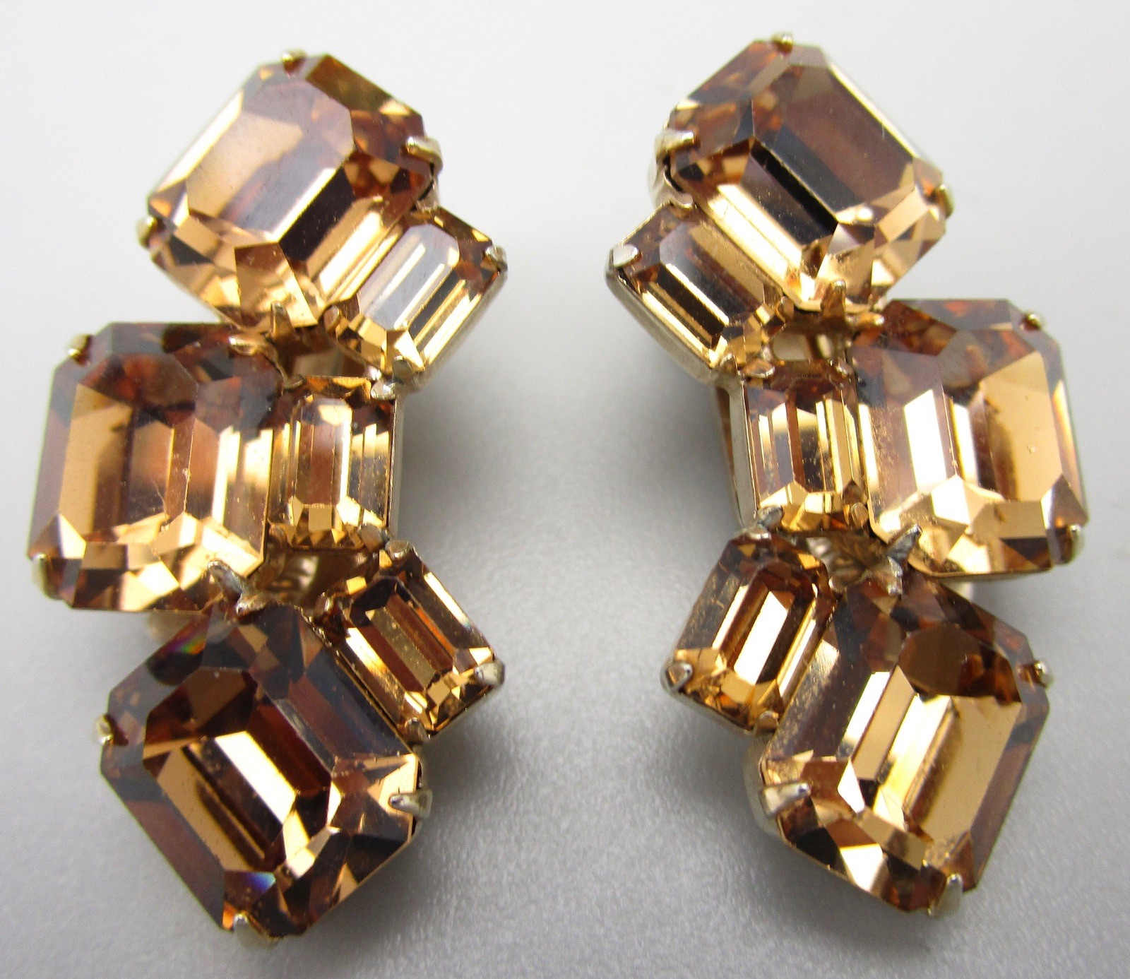 BEAUTIFUL WEISS TOPAZ RHINESTONE FLEXIBLE CUFF BRACELET PAIR W/ EARRINGS SET