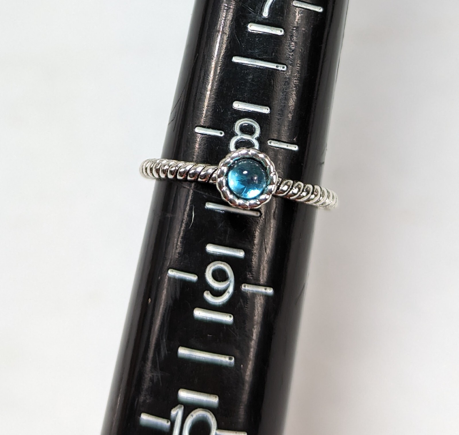 Set of 4 DIVANI Stackable Silver Tone BLUE Stone Purple Flower RINGS Size 8¼