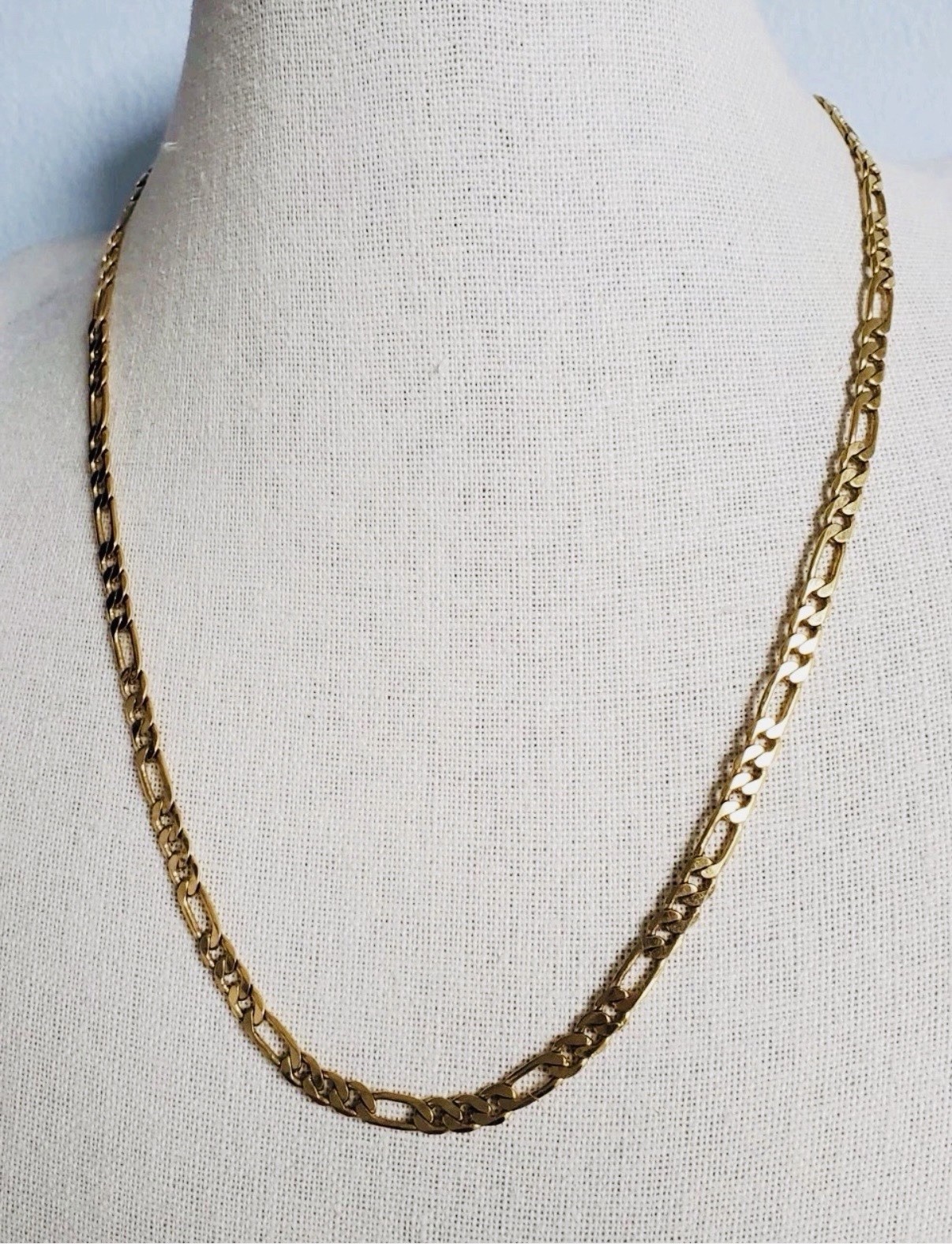 Vtg Guess Gold Tone 1cm Figaro Chain Necklace 29” Chunky Statement