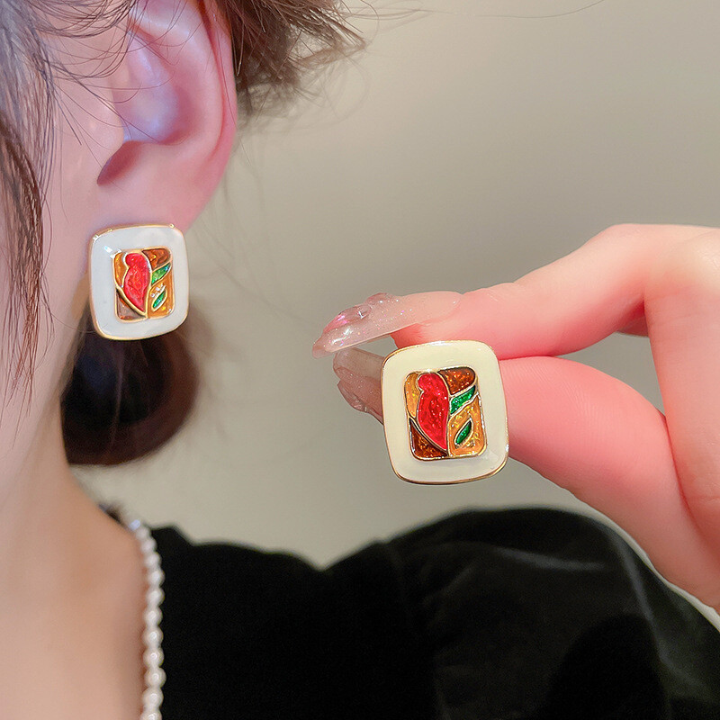 Vintage to Mod Estate Costume Women Jewelry Boho Style Dangle Drop Earrings
