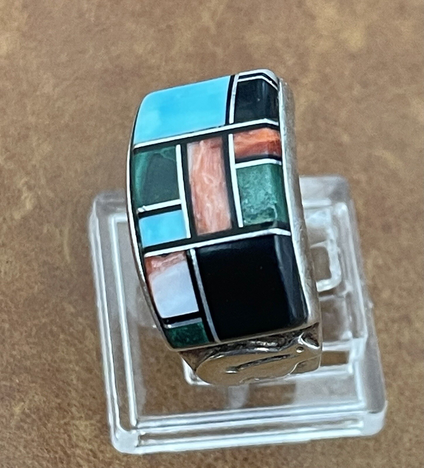 South Western 925 QUOC Turquoise Inc. Albuquerque Stones Bear Embossed Ring Sz 9