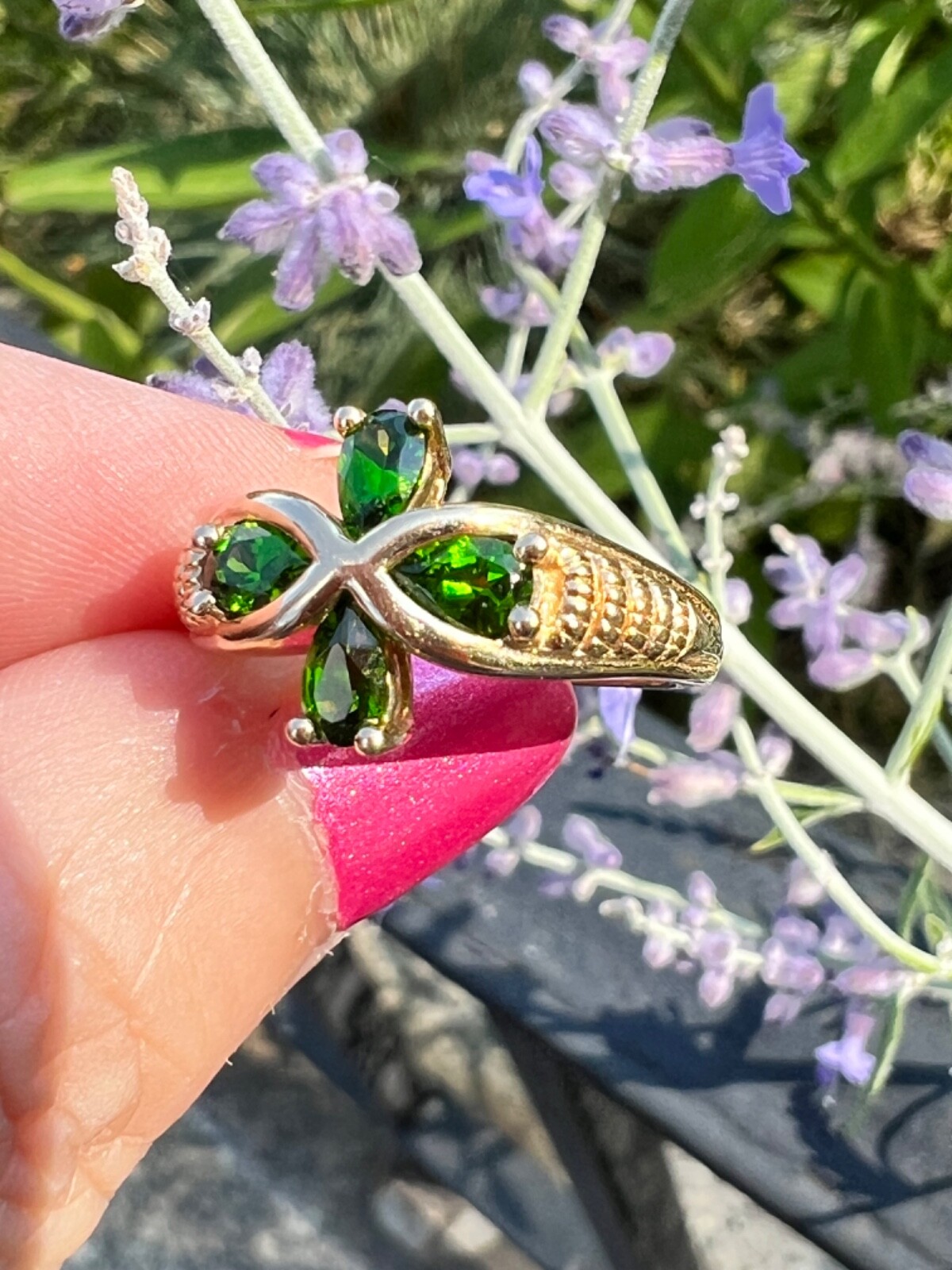 VINTAGE SOLID 14K YELLOW GOLD VIVID GREEN CHROME DIOPSIDE FLOWER RING ROMANTIC