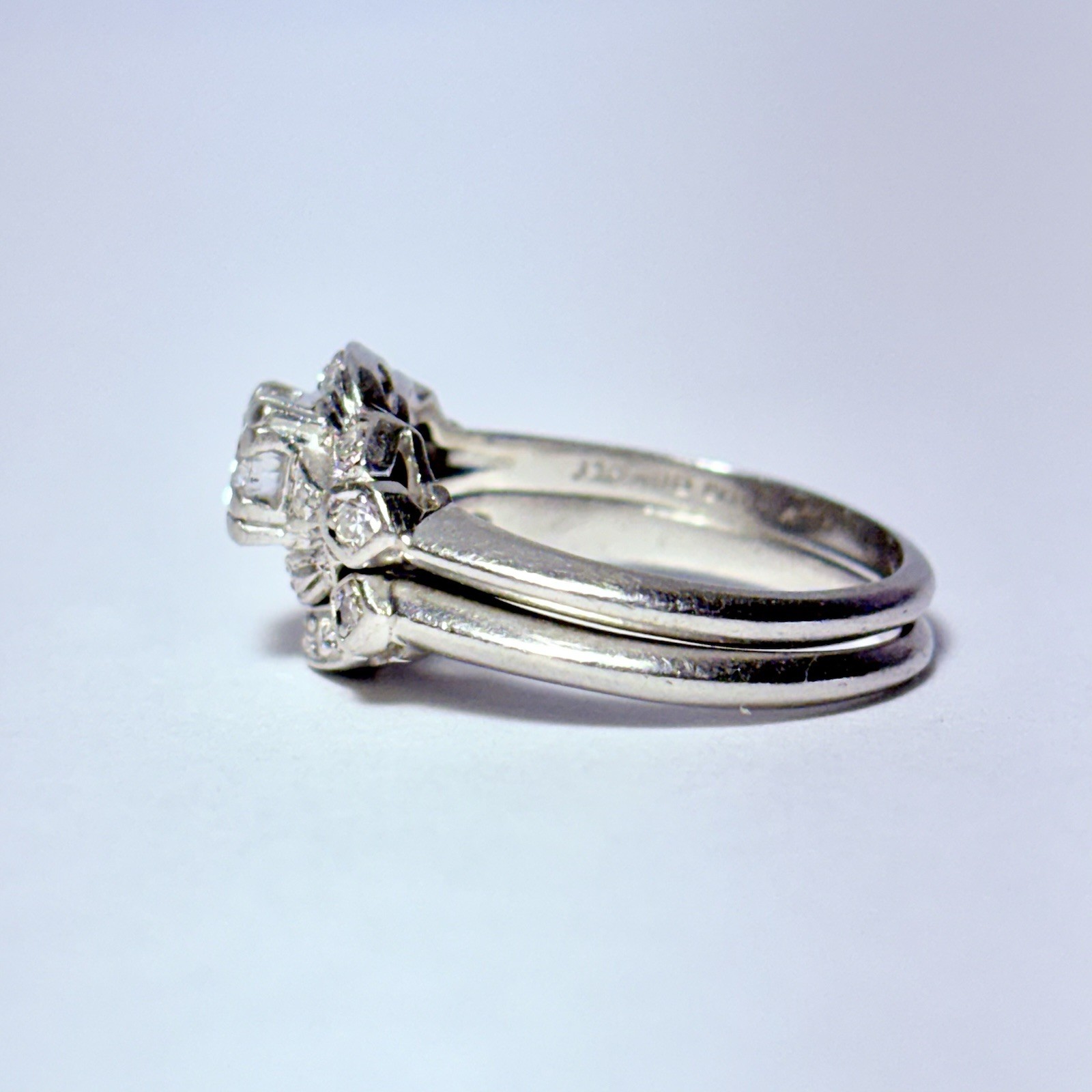 Art Deco Platinum 0.25ct Diamond 0.10ctw Accents Size 7.5 Wedding Ring Set 6.8g