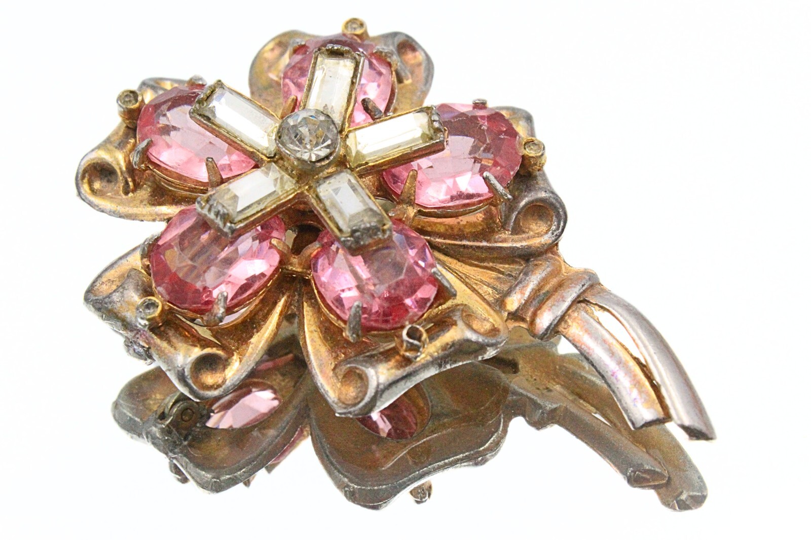 Lovely 1940’s Retro Pink White Glass Rhinestones Flower Brooch