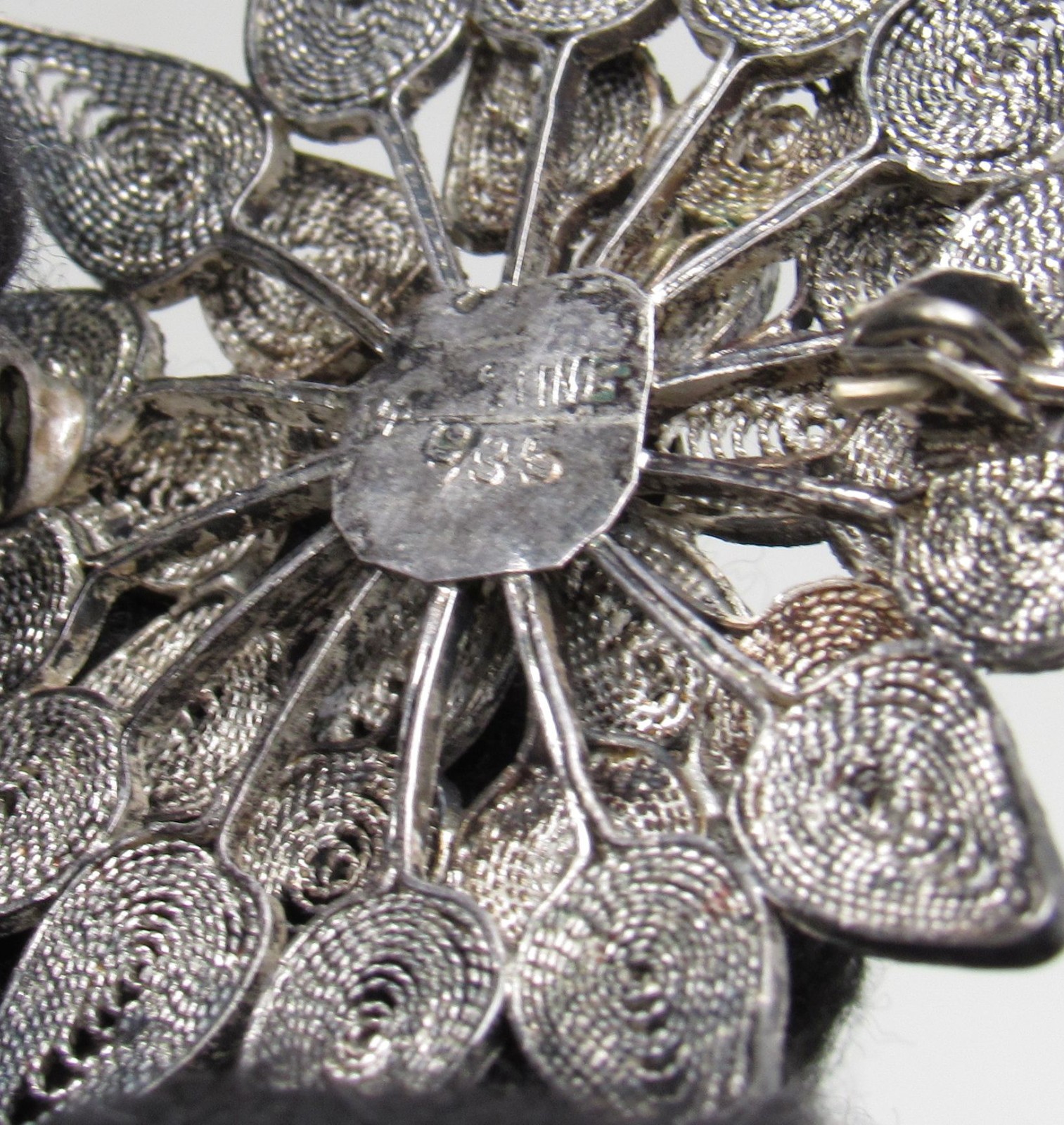 935 Argentium Silver Antique Filigree Flower Motif Brooch Pin about 1 – 3/4″