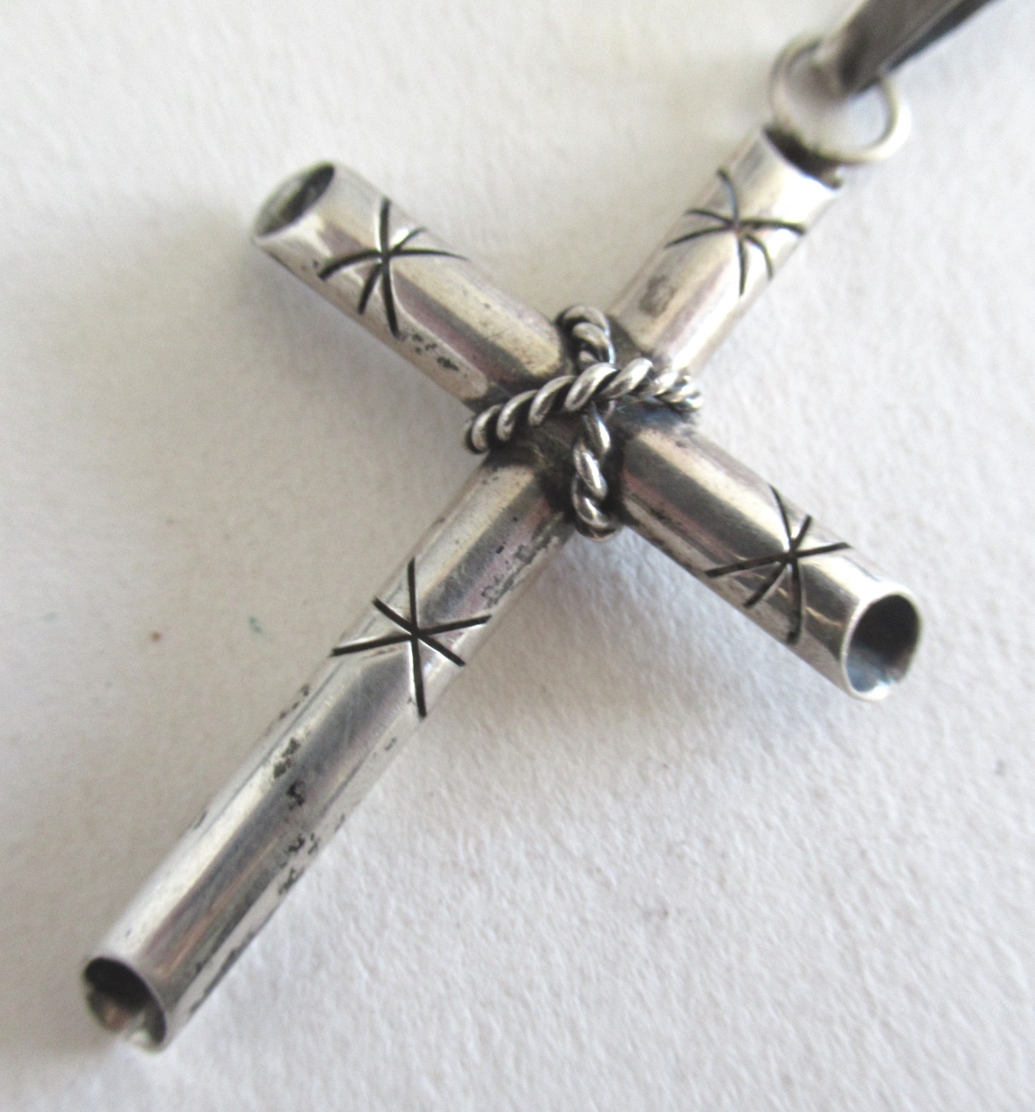 VINTAGE TAXCO MEXICO STERLING CROSS PENDANT 2 3/8 INCHES