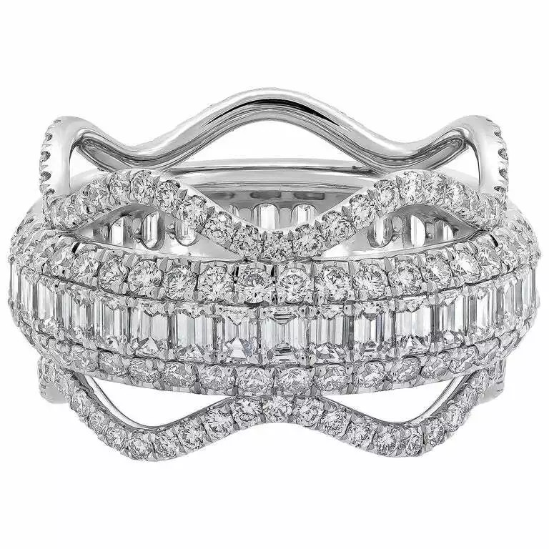 Unique and Gorgeous Piece Showcasing a Row Of Emerald Cut & Round Cut CZ Band
