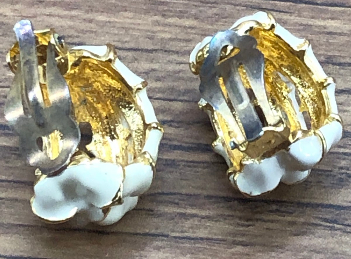 Vintage Ivory and Gold Tone Bamboo Clip on Earrings