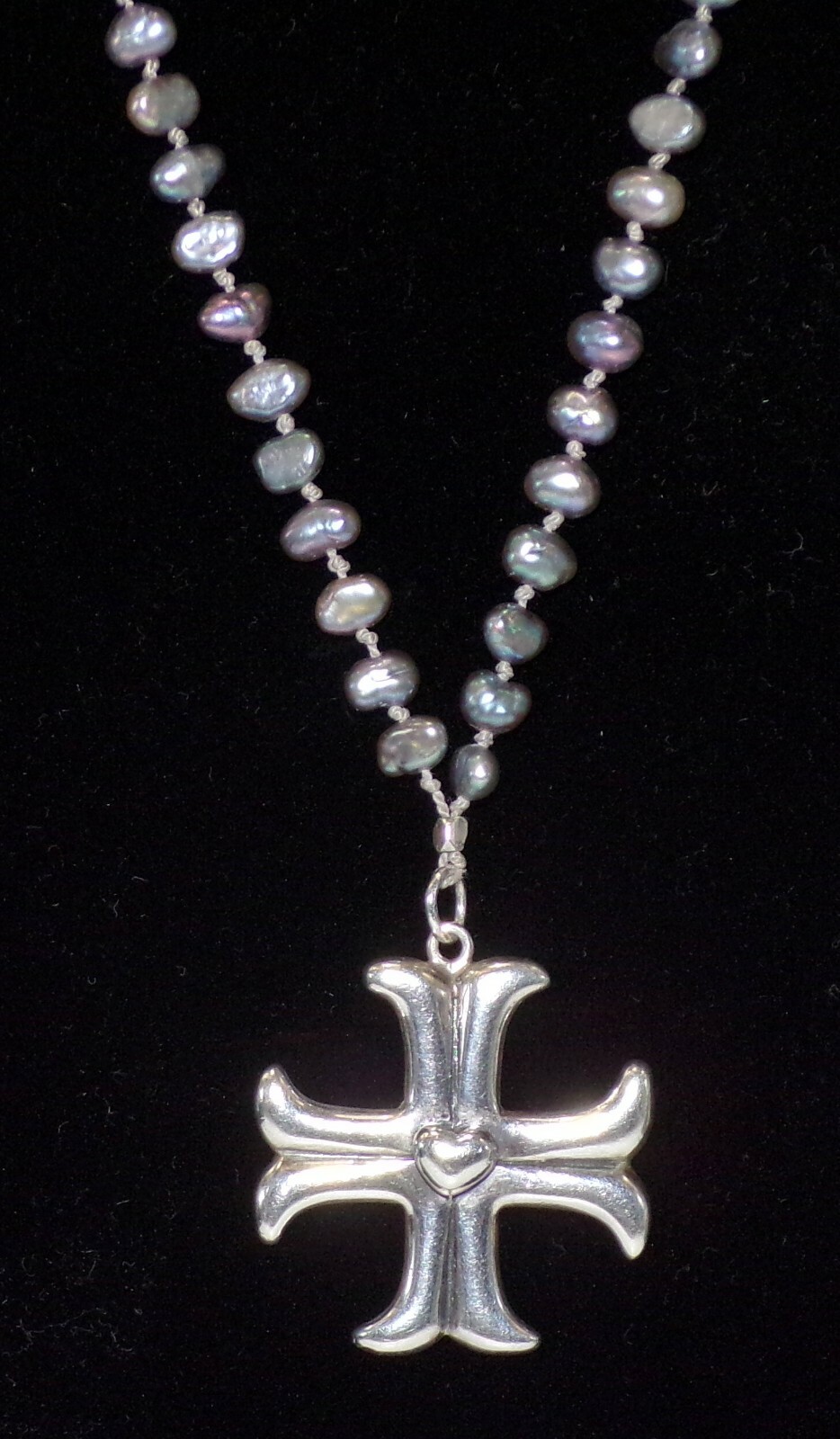 DIAN MALOUF STERLING SILVER MALTESE CROSS & HEART OPALESCENT GRAY PEARL NECKLACE