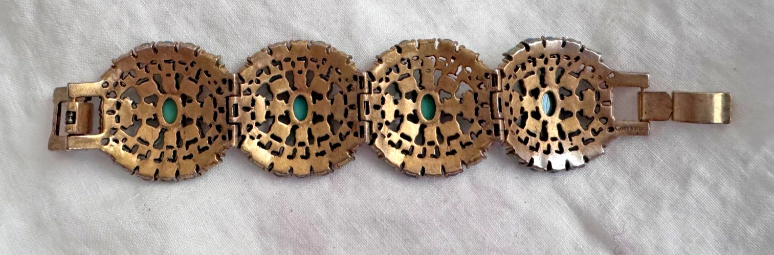 Stella & Dot Bracelet Sardinia Cabochon Blue Turquoise Stones signed 6.5″