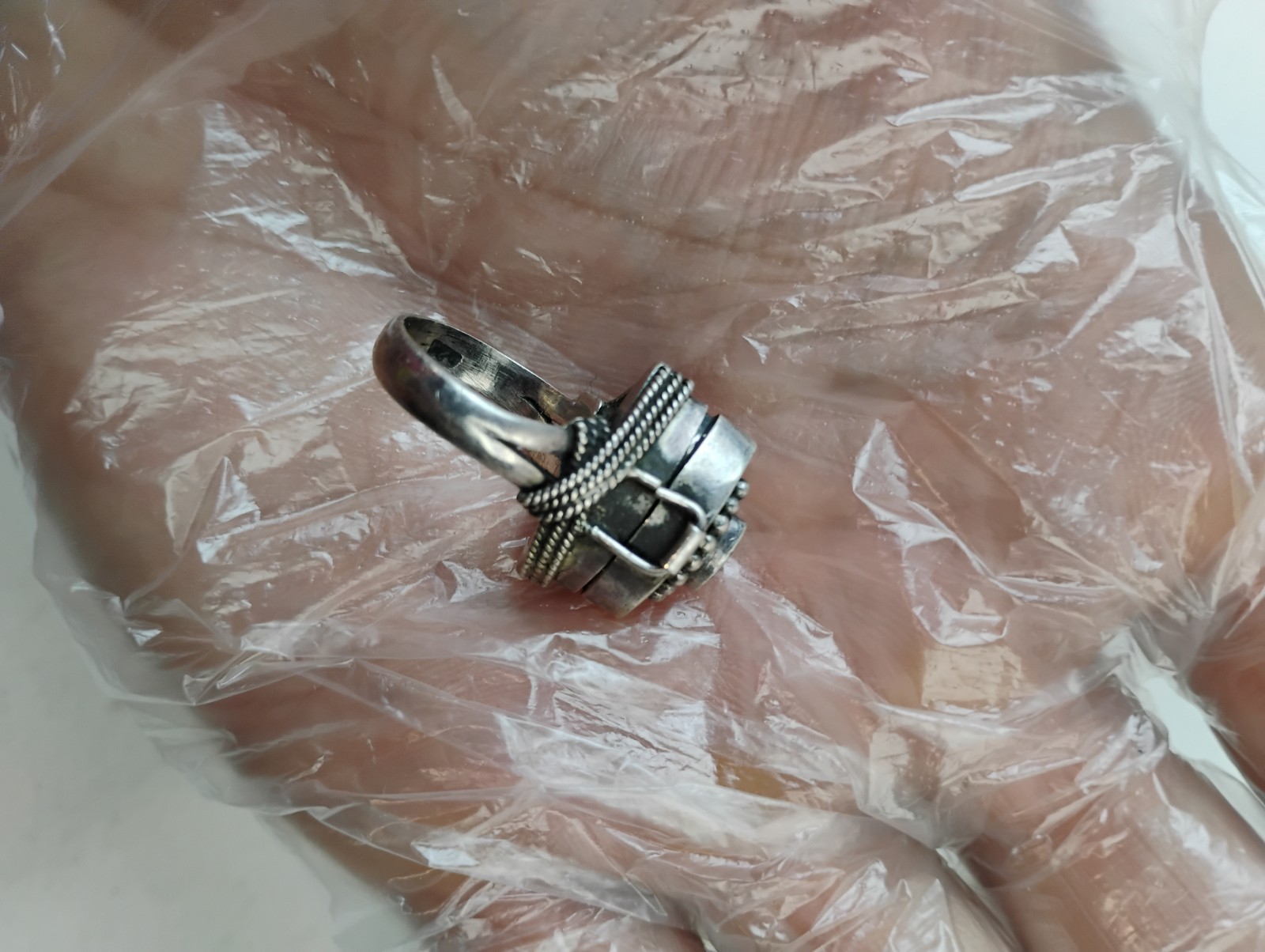 Sterling Silver 925 Marked Vintage Poison Ring With Iolite Stone Sz 5.75