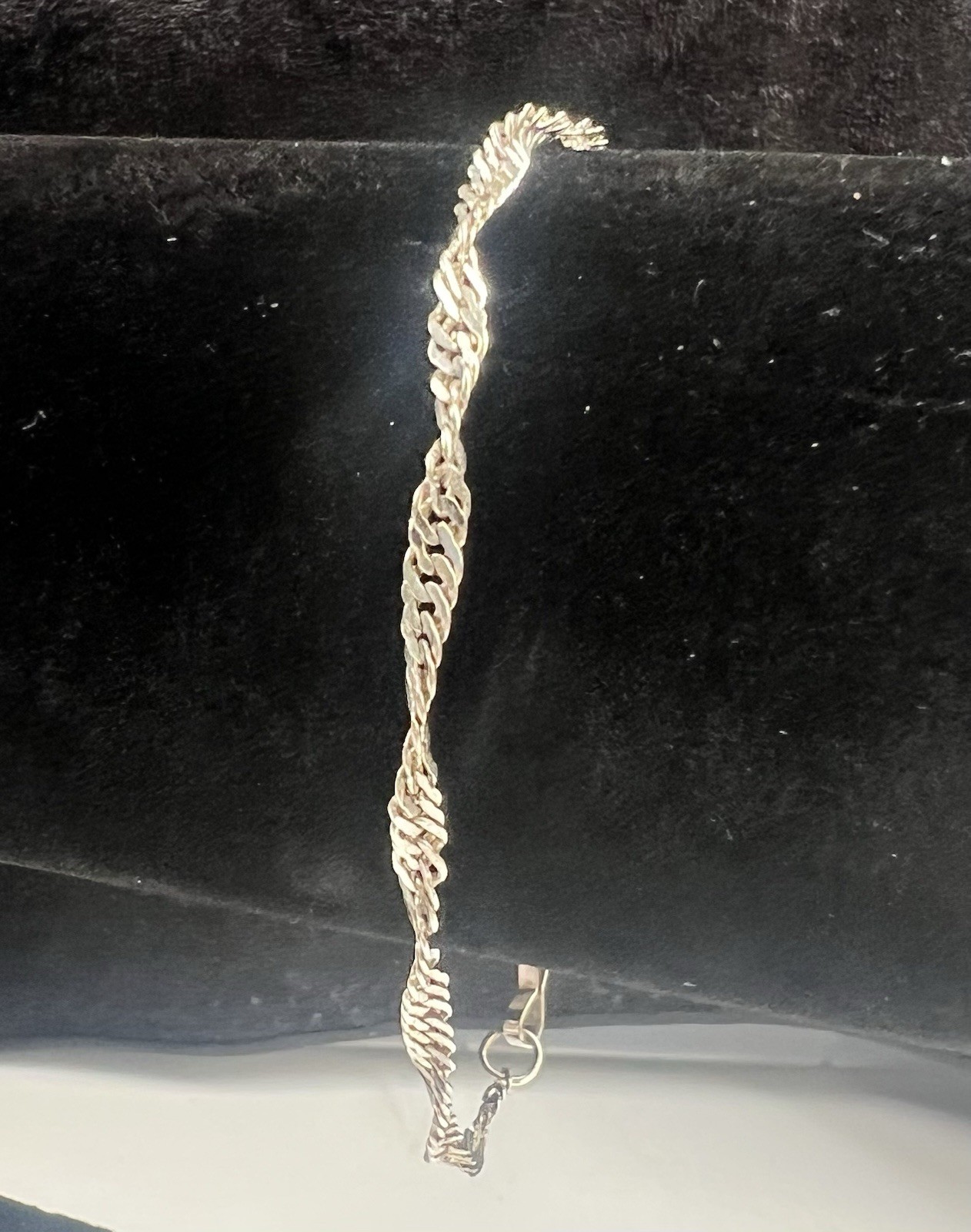 Vintage Silver-time Twist Bracelet 7″ Made By Avon Silver-tone
