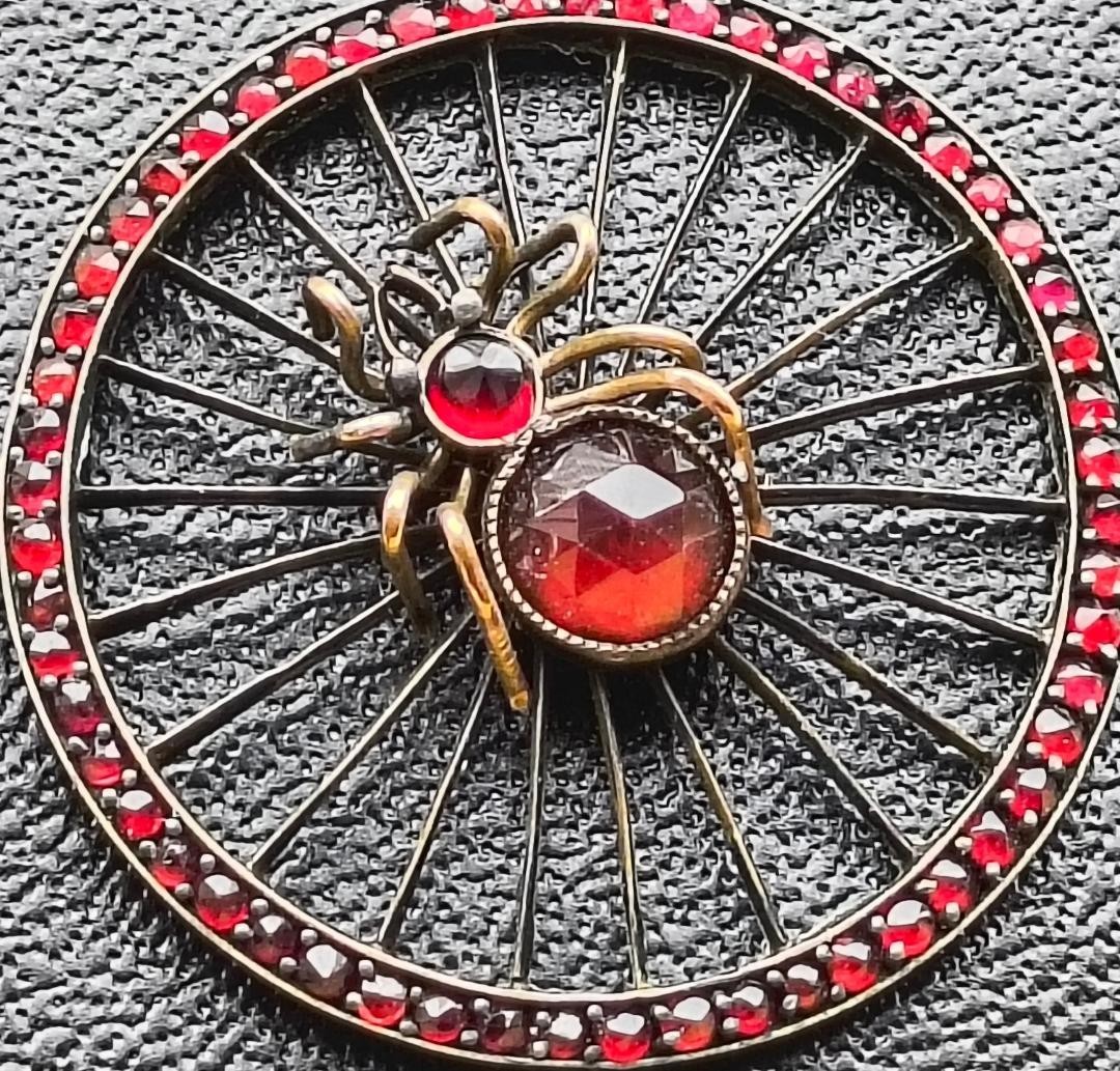 Antique Bohemian Garnet Spider in Web Pendant Garnet Gold, Tombac