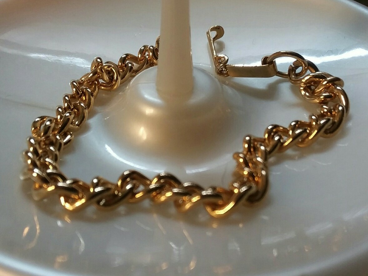 Jewelry Findings: 7 1/2″ Starter Charm Bracelet 10-01-2020