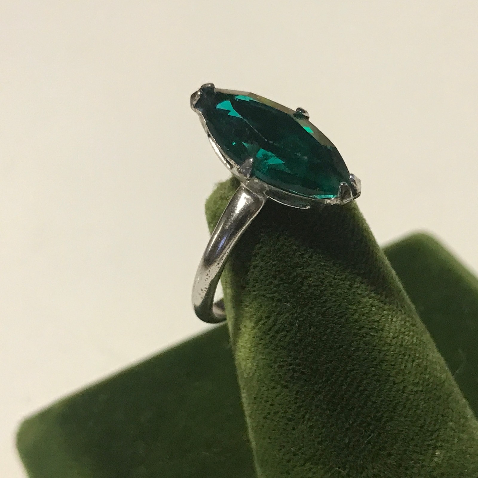 Vintage Stamped Sterling Silver & Sim. Emerald Ring Sz 6.5 Vargas May Birthstone