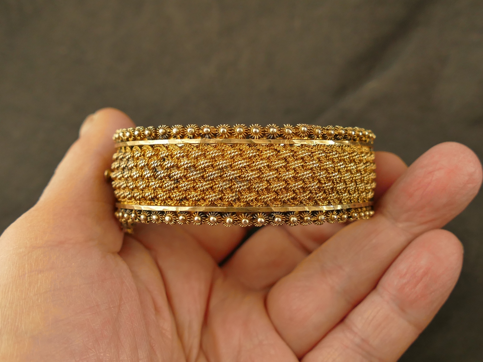 PORTUGUESE SILVER GILT CANNETILLE & BASKETWEAVE HINGED BANGLE BRACELET 1950’S