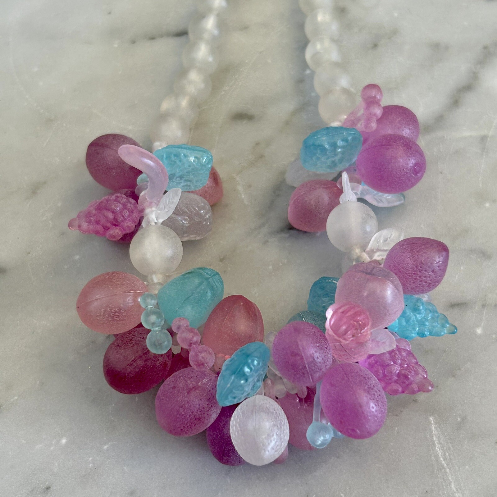 Vintage Frosted Lucite Fruit Salad Necklace Pastel Multicolor 50s/60s Kitsch 19″