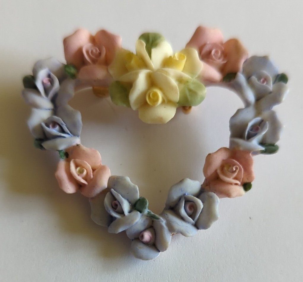 Avon Vintage Hearts and Flowers Pin Lavender Pink Yellow.