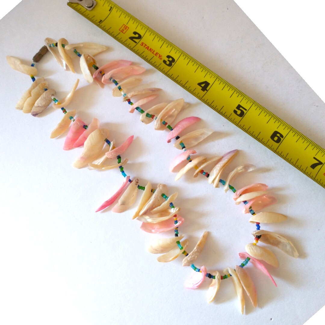 Vtg 90s Seashell Pieces Necklace Shell Mother Of Pearl Beach Coastal Tropical