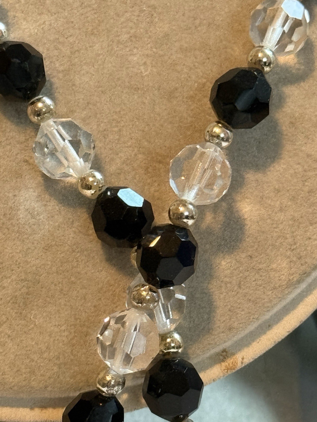 VTG 30” BLACK & CLEAR MOLDED GLASS BEADED NECKLACE-COSTUME JEWELRY