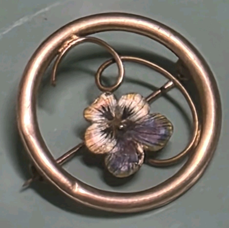 Antique Nouveau Victorian 14K gold and purple enameled pansey brooch – 1″