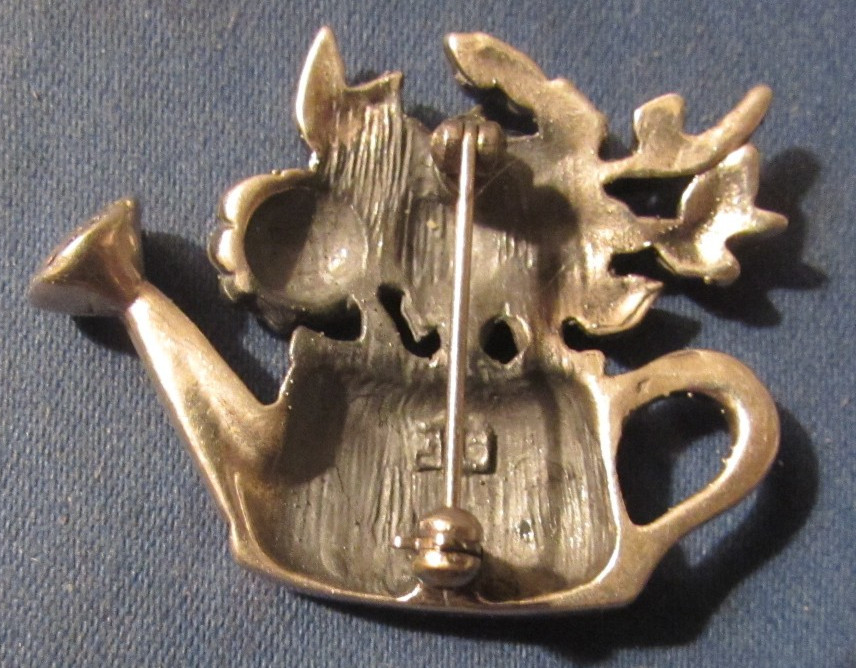 VINTAGE STERLING SILVER GARDENING FLOWER POT WITH FLOWERS BROOCH PIN