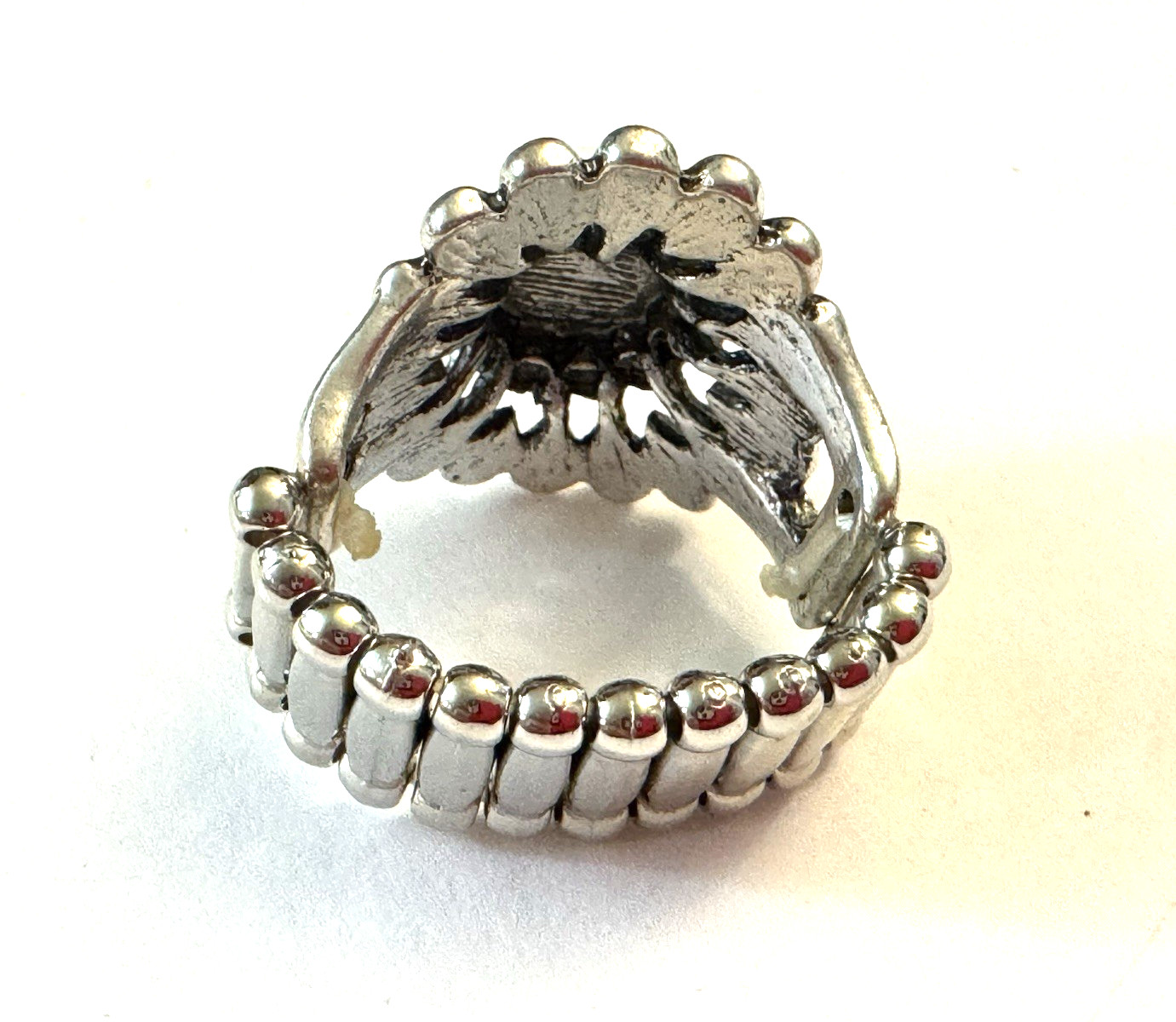White Cabochon Silver Tone Stretch Band Ring Fashion Cocktail Size 9.5