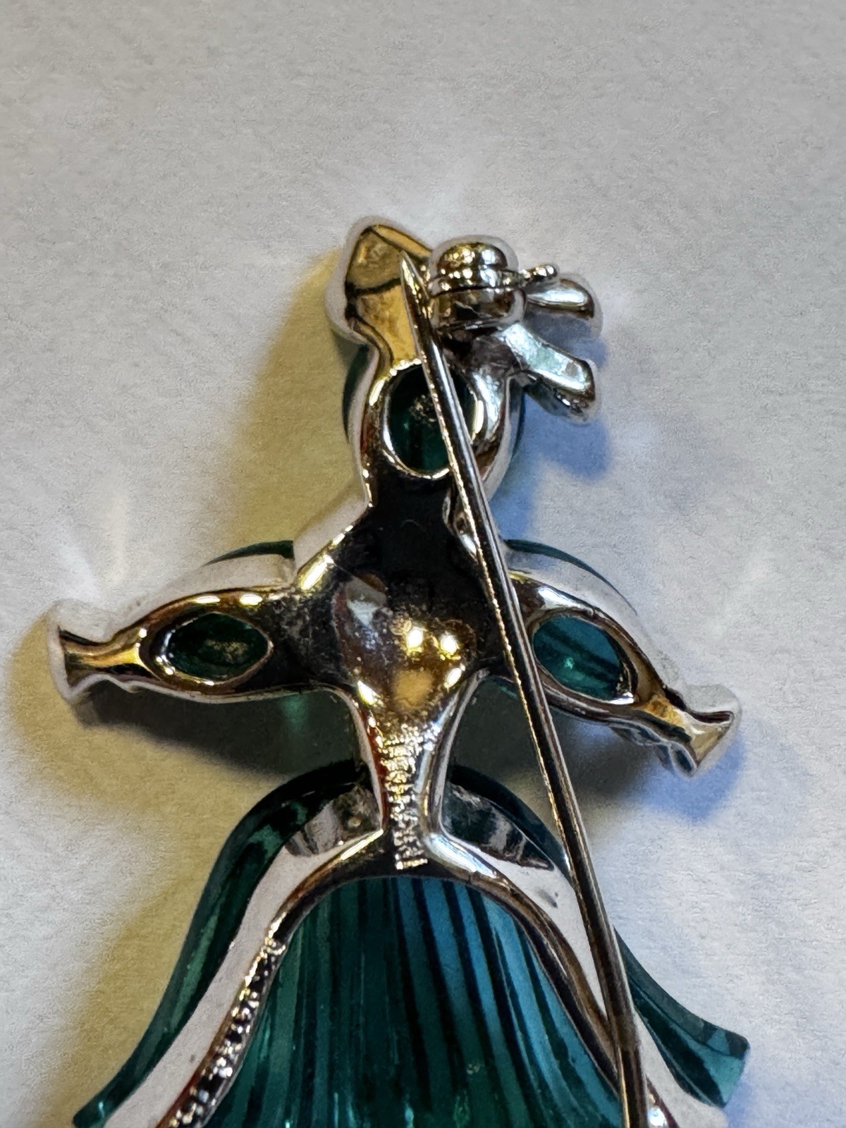 VTG CROWN TRIFARI PINS POM POM & TOM TOM SAPPHIRE GREEN GLASS RAG DOLL SIGNED