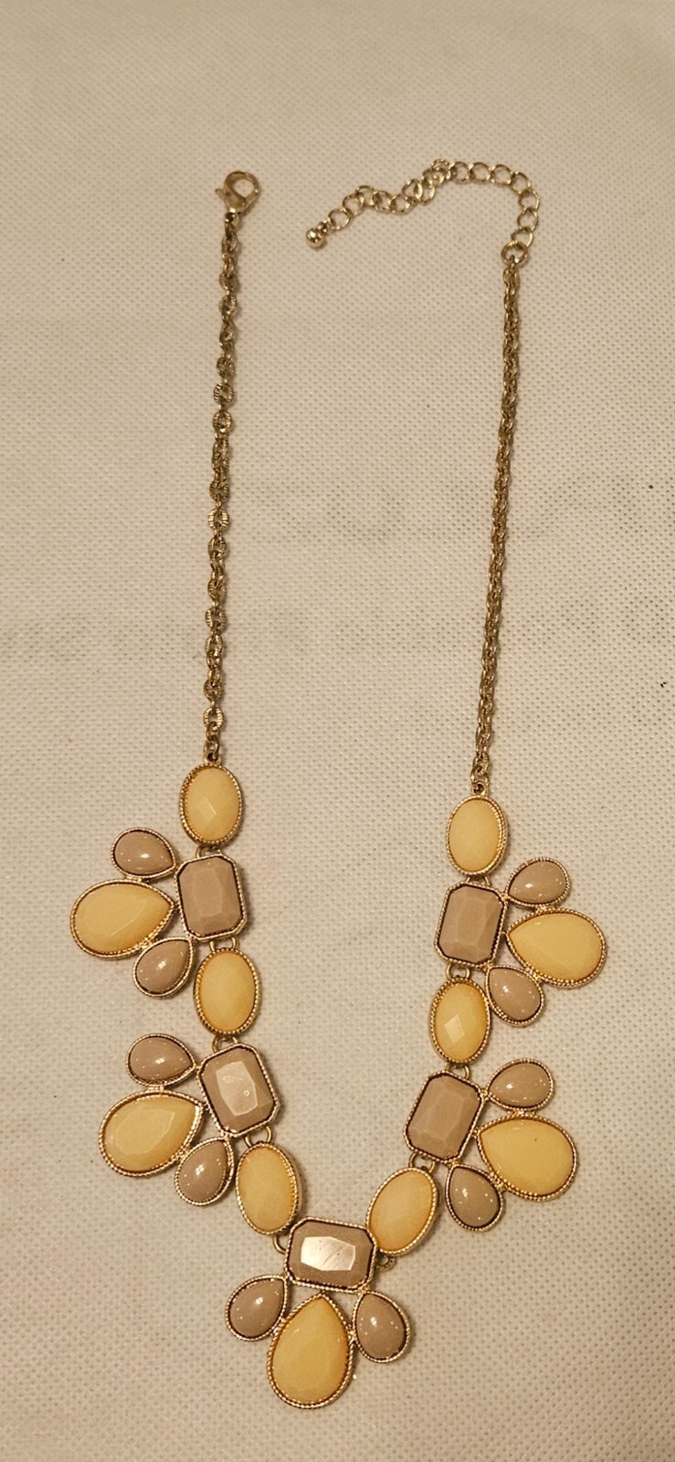 Vintage Gold tone Tan kahaki and IVORY CHUNKY Necklace oval link chain