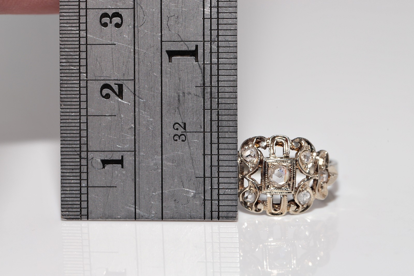 Antique Circa 1920s 18k Gold Art Deco Natural Diamond Decorated Ring
