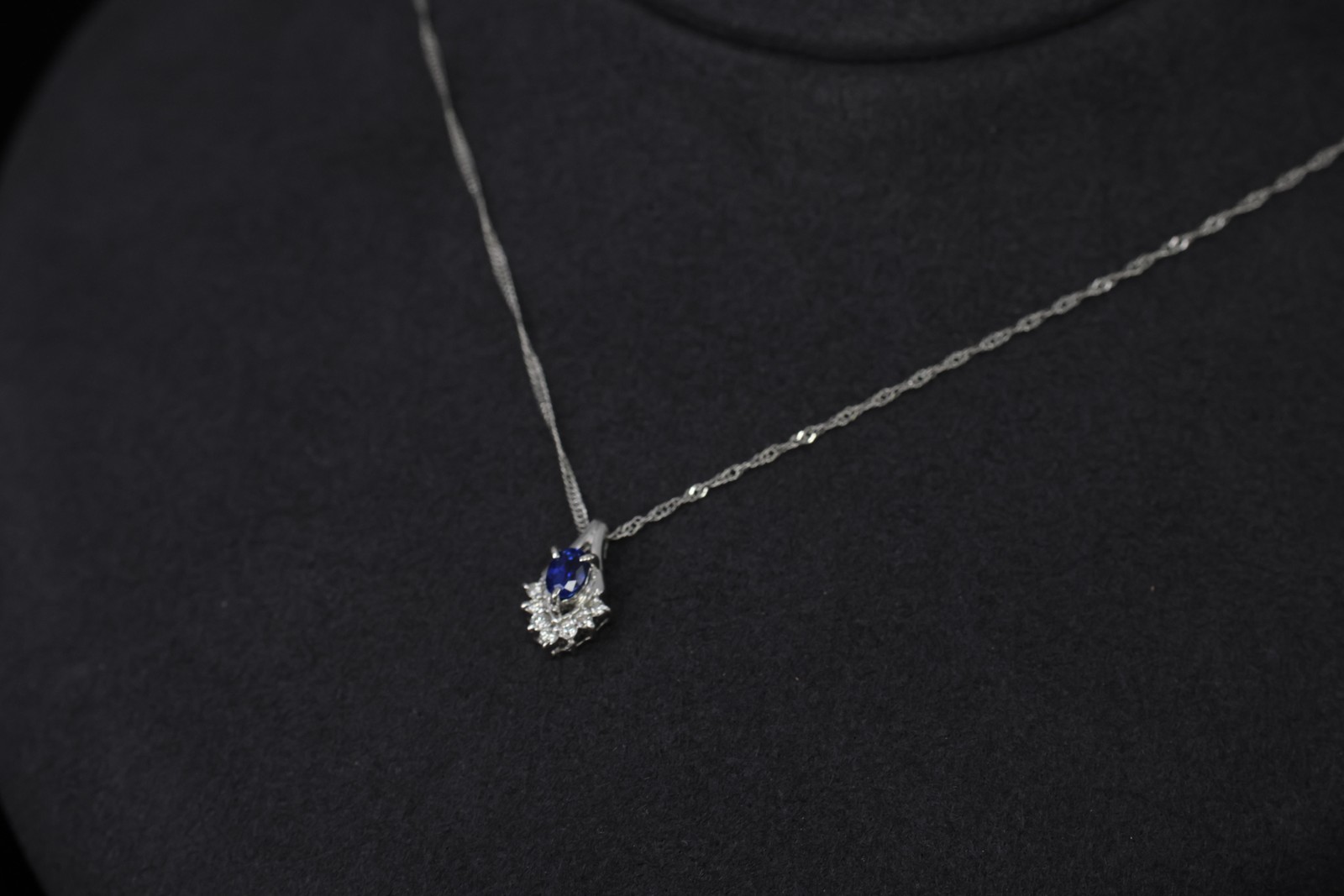 0.35ct Royal Blue Sapphire & 0.07ct Diamond 16 Inch Platinum Necklace, 2.87g