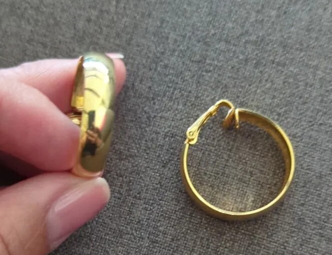 Vintage Hinge Clip on Gold Plate Metal – Wide Hoop Earrings