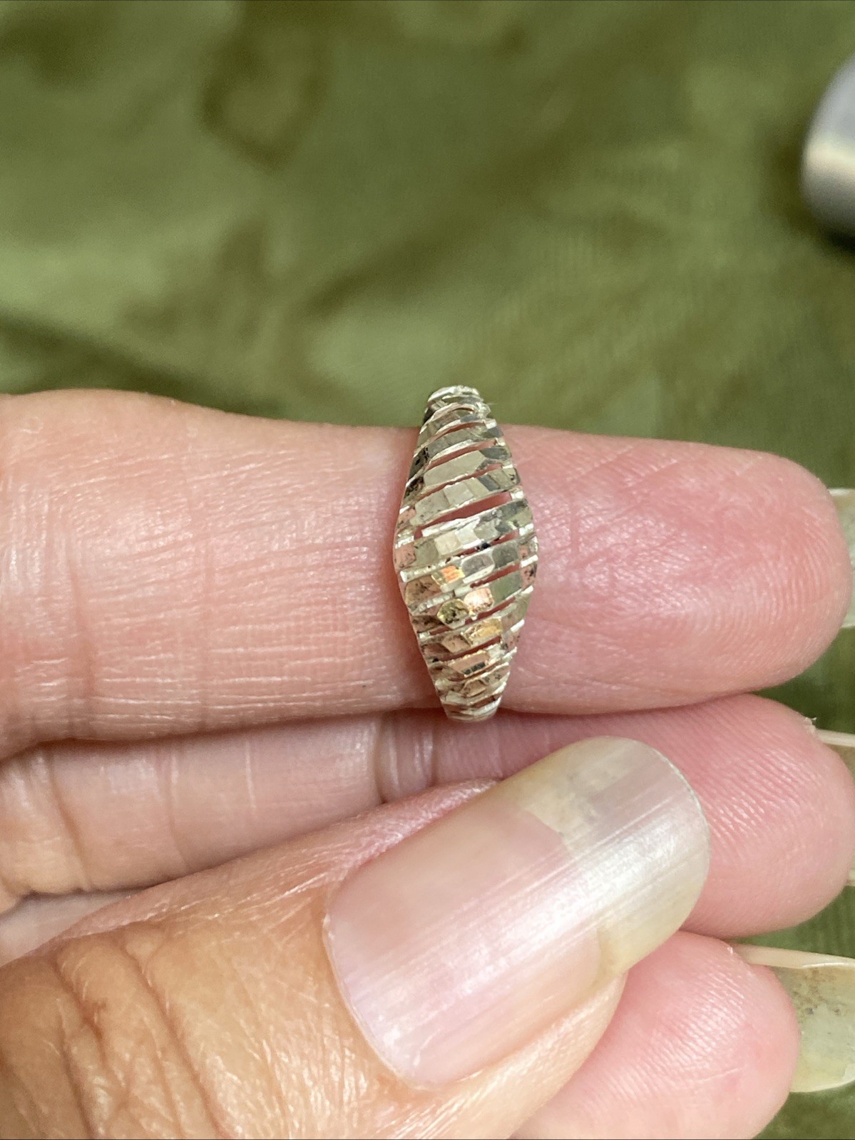 925 Sterling Silver Vintage Diamond-Cut Ribbed Ring Size 5.5 Lightweight