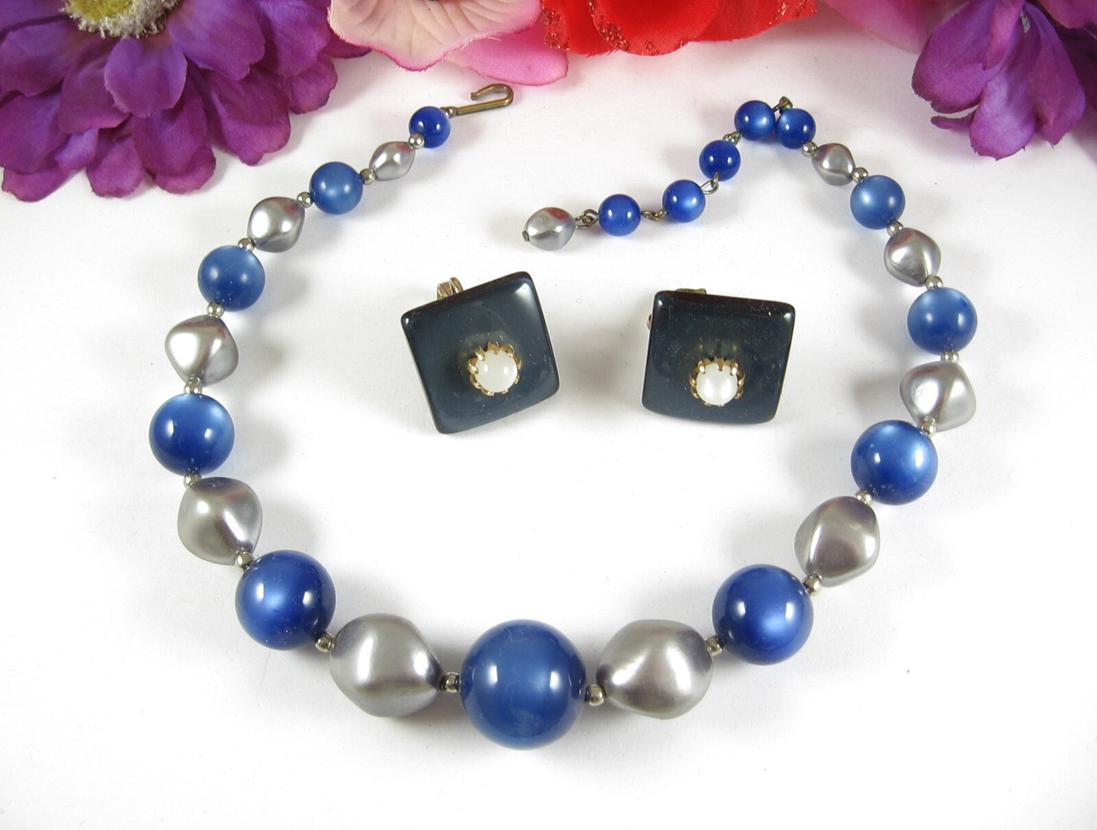 Vintage BLUE & SILVERtone Beads Thermoset BEADED NECKLACE + EARRINGS Clip On