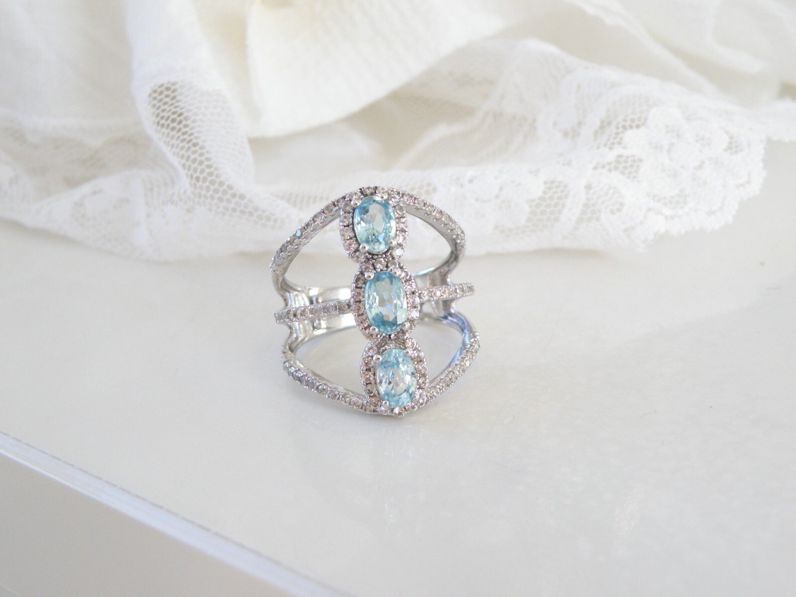 New Natural Blue Topaz Modern Sterling Silver 925 Ring Size 7