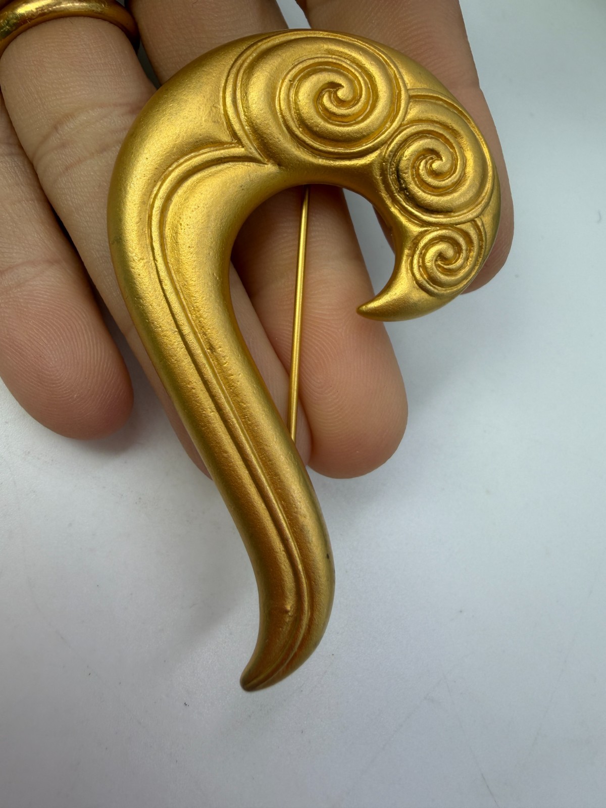 Vintage Brooch Wave Wind Made in England Heavy Goldtone Metal Matte 90s