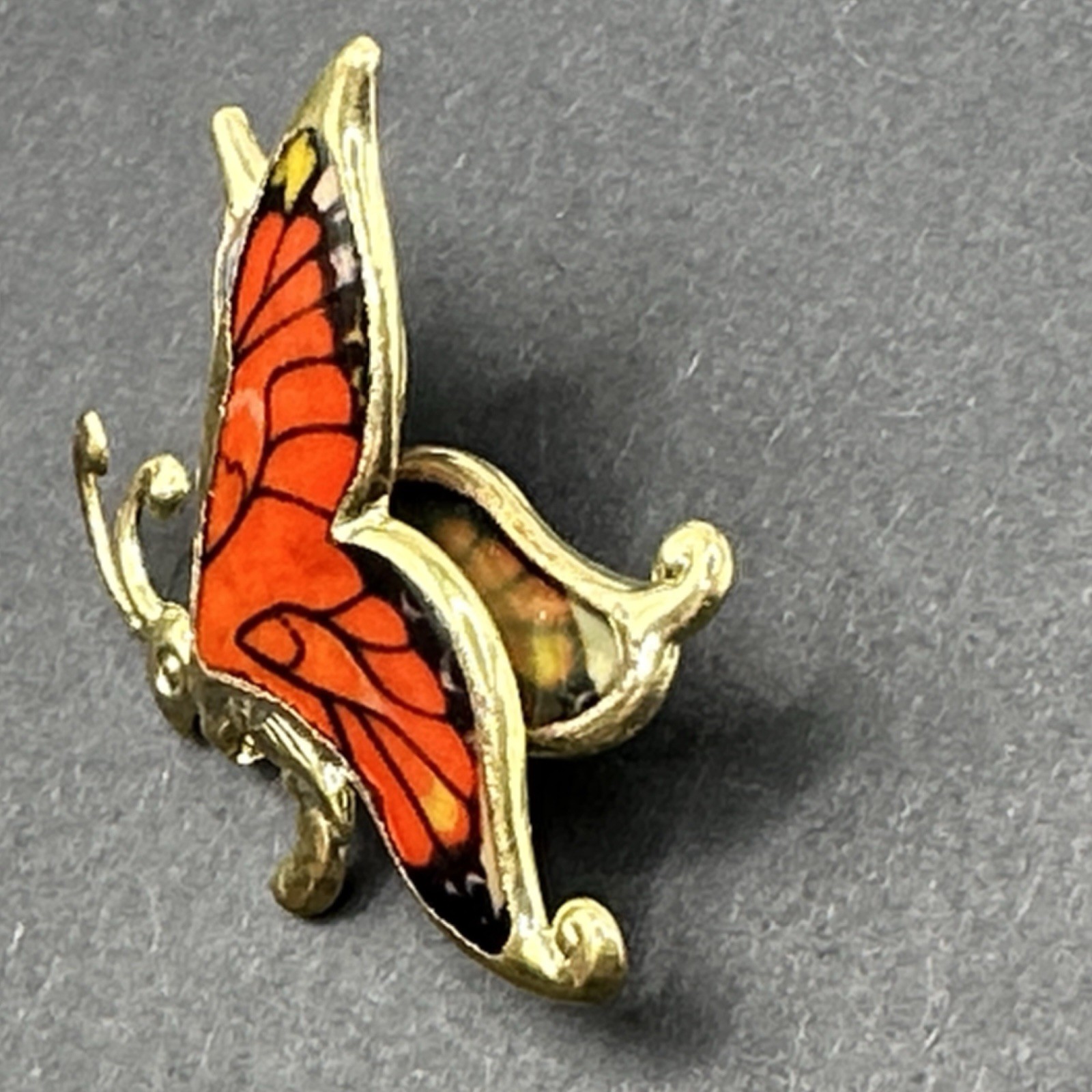 Vintage Monarch Butterfly Brooch Pin J44N