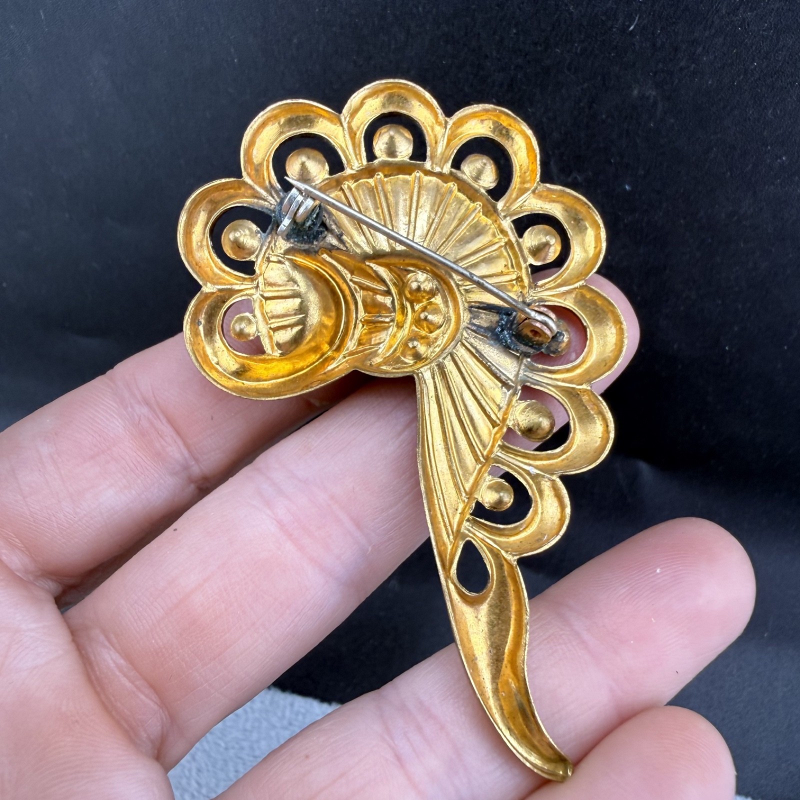 Vintage Gold Tone Blue Rhinestone